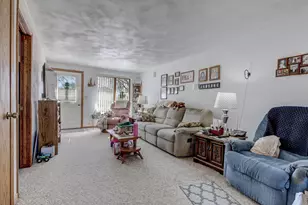 601 Forest St, Black Creek, WI 54106 - Photo 8