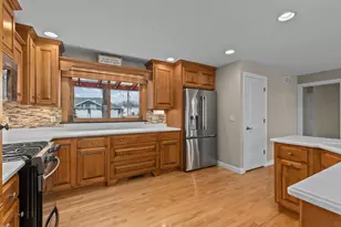 45 Fox Point Dr, Appleton, WI 54911 - Photo 10