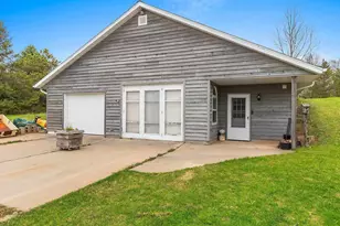 3208 Bridge Rd, Suamico, WI 54313 - Photo 10