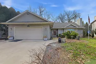 1715 Bernheim St, Oshkosh, WI 54904 - Photo 34