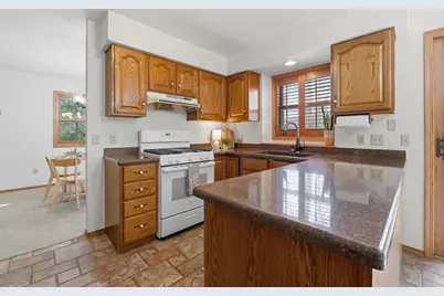 1715 Bernheim Street, Oshkosh, WI 54904 - Photo 10