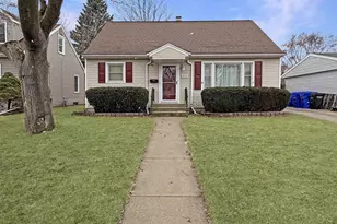 1809 N Charlotte St, Appleton, WI 54911 - Photo 2