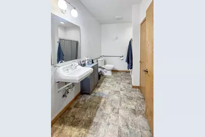 W7840 Airport Road, Crivitz, WI 54114 - Photo 12