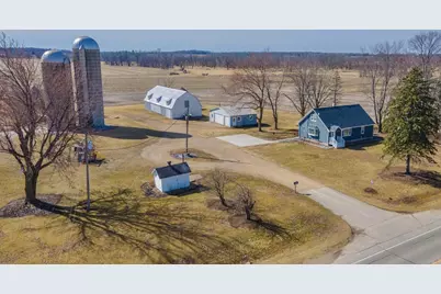 9321 State Road 21, Omro, WI 54963 - Photo 1