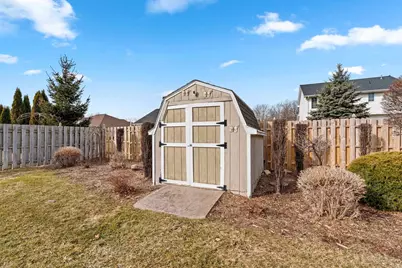 762 St Josephs Street, De Pere, WI 54115 - Photo 6