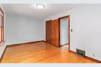 2007 N Division Street, Appleton, WI 54911 - Photo 12