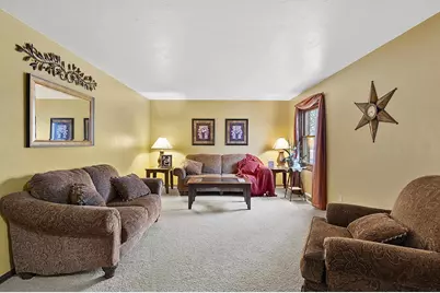 553 Gwynn Street, Green Bay, WI 54301 - Photo 6