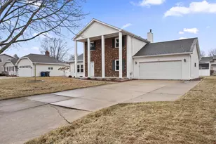 553 Gwynn St, Green Bay, WI 54301 - Photo 4