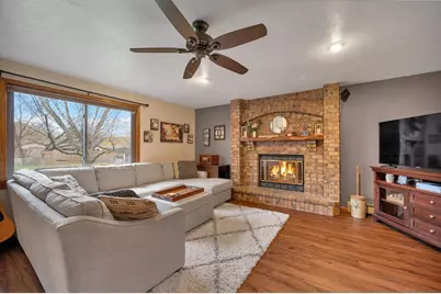 2930 Devroy Lane, Green Bay, WI 54313 - Photo 10