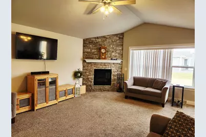 11 Mistral Court, Fond du Lac, WI 54937 - Photo 8