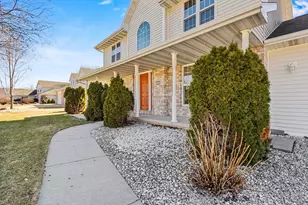 2251 Hopf Ln, De Pere, WI 54115 - Photo 2