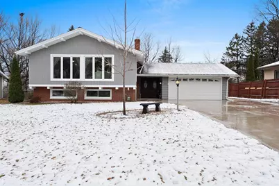 408 Simonet Street, Green Bay, WI 54301 - Photo 4