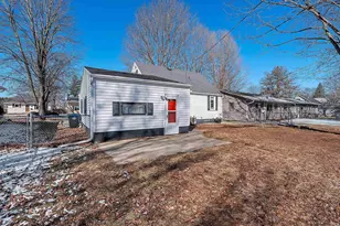 1136 S Bartlett St, Shawano, WI 54166 - Photo 4