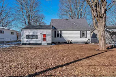 1136 S Bartlett Street, Shawano, WI 54166 - Photo 6