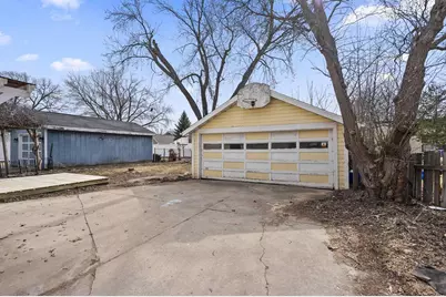 993 Christiana Street, Green Bay, WI 54303 - Photo 32