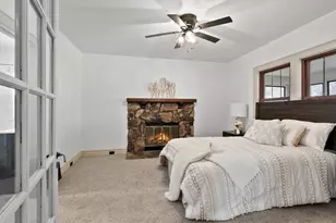 993 Christiana St, Green Bay, WI 54303 - Photo 16