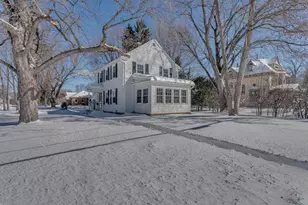 504 E Forest Ave, Neenah, WI 54956 - Photo 4