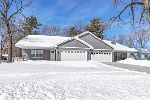 2323 Deckner Ave, Green Bay, WI 54302 - Photo 2