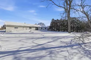 1381 Silverwood Ln, Neenah, WI 54956 - Photo 30