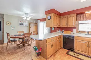 N5201 Lower Rd, Shiocton, WI 54170 - Photo 10