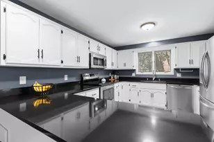 921 E Windfield Pl, Appleton, WI 54911 - Photo 10