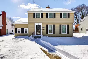 433 Parkway Blvd, Two Rivers, WI 54911 - Photo 1