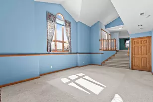 3050 Hunters Pl, Oshkosh, WI 54904 - Photo 10