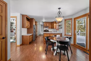 236 Elk Ct, Green Bay, WI 54302 - Photo 10