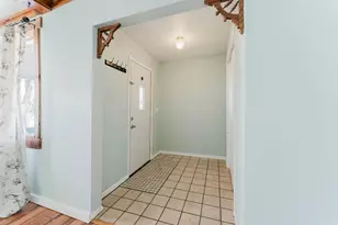 903 Smith St, New London, WI 54961 - Photo 8