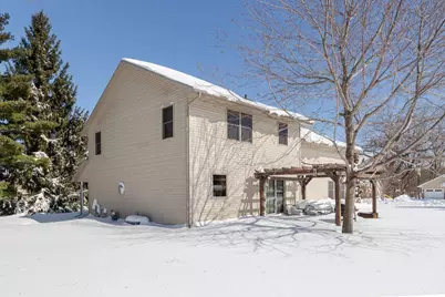 2919 Hornsby Way, Green Bay, WI 54313 - Photo 4