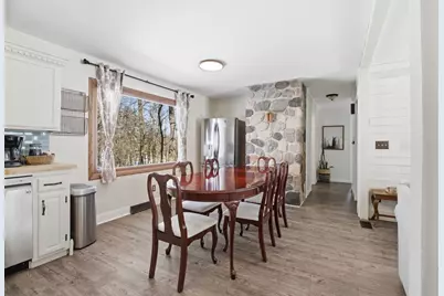 651 Leighton Road, Waupaca, WI 54981 - Photo 8