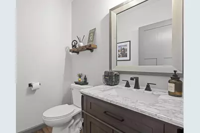 1751 S Oneida Street, Green Bay, WI 54304 - Photo 16