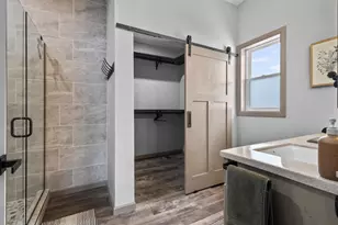 1751 S Oneida St, Green Bay, WI 54304 - Photo 20