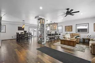 1751 S Oneida St, Green Bay, WI 54304 - Photo 6