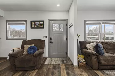 1749 S Oneida Street, Green Bay, WI 54304 - Photo 8
