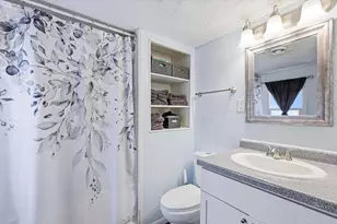 1823 Ashland St, Oshkosh, WI 54901 - Photo 10