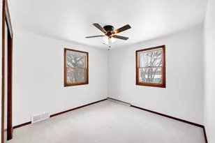 550 Edelweiss Dr, Green Bay, WI 54302 - Photo 24