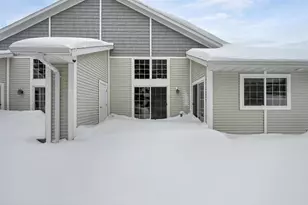 2580-3 Bay Harbor Circle, Green Bay, WI 54304 - Photo 6