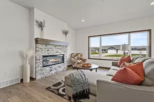 733 Tambour Ct, De Pere, WI 54115 - Photo 24