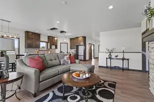 733 Tambour Ct, De Pere, WI 54115 - Photo 26