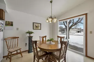 1528 Van Rd, Green Bay, WI 54311 - Photo 32