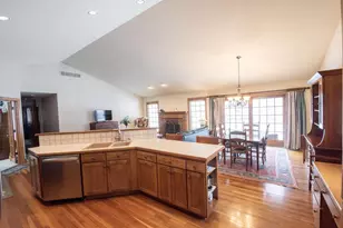 2640 Appian Way, Green Bay, WI 54302 - Photo 12