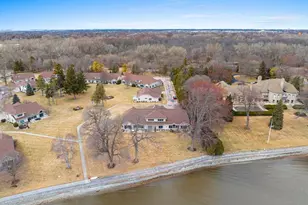 957 Brighton Dr, Menasha, WI 54952 - Photo 8