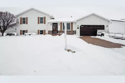 195 Yacoub Lane, Fond du Lac, WI 54935 - Photo 1