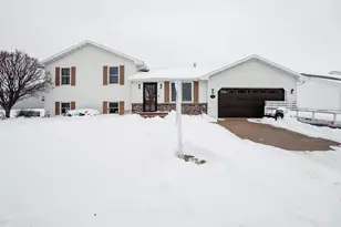 195 Yacoub Ln, Fond du Lac, WI 54935 - Photo 1