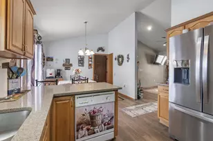 195 Yacoub Ln, Fond du Lac, WI 54935 - Photo 12