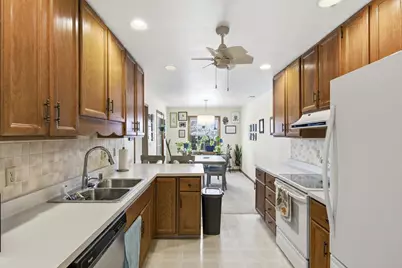 2336 Wisconsin Street, Oshkosh, WI 54901 - Photo 6