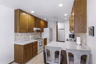2336 Wisconsin St, Oshkosh, WI 54901 - Photo 8