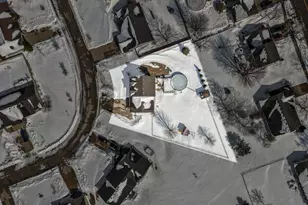 623 Summer Winds Dr, Green Bay, WI 54311 - Photo 2