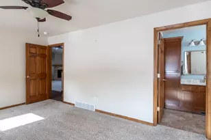 1636 Pendleton Rd, Neenah, WI 54956 - Photo 12